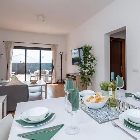 Casa Rosa Playa Blanca (Lanzarote)