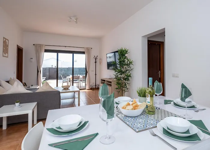 Casa Rosa Playa Blanca